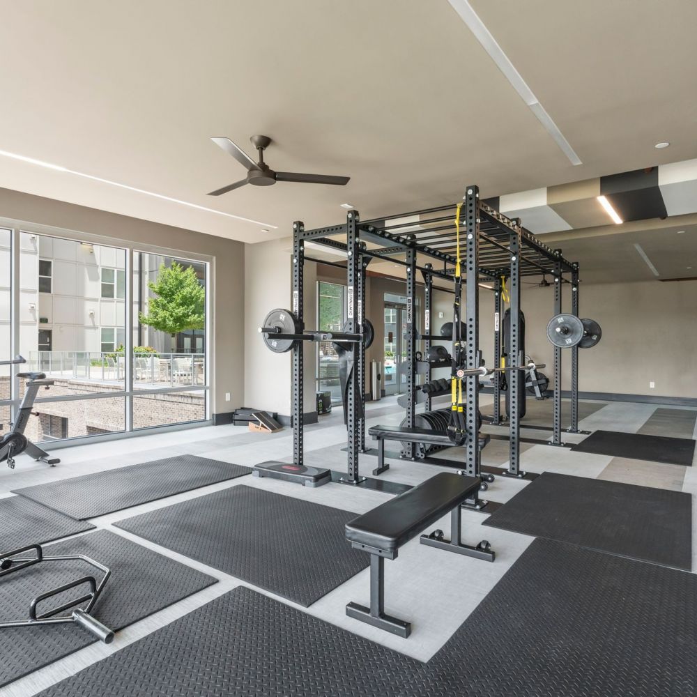 500 West Trade luxury apartments community amenity fitness center
