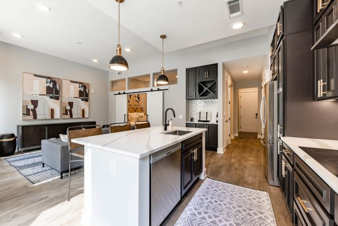 500 West Trade Kitchen